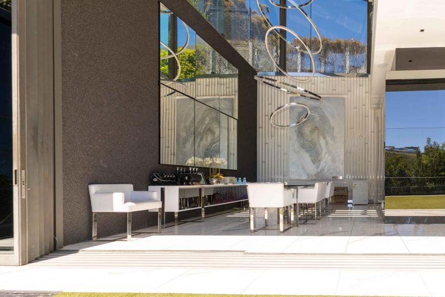 5 Bedroom Property for Sale in Clifton Western Cape